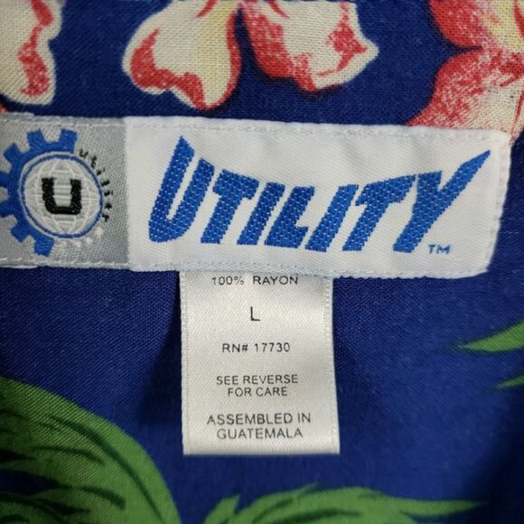 Utility Hawaiian Button Up Short Sleeve Shirt Mens L Boats Palm Trees multicolor - Picture 3 of 7